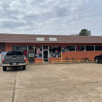 Cypress Knee Bait and Tackle - Building - Hunting & Fishing Supplies Near Me - Avinger, Texas Cypress Knee Bait and Tackle - Building - Hunting & Fishing Supplies Near Me - Avinger, Texas