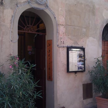 La Bettola del Grillo 2 - Front entrance. There's also a side entrance closer to the balcony. - Italian Near Me - San Gimignano, SI La Bettola del Grillo 2 - Front entrance. There's also a side entrance closer to the balcony. - Italian Near Me - San Gimignano, SI