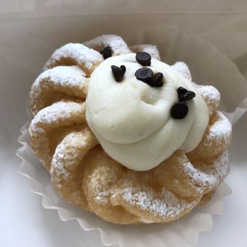 McCrum's Bakery - Zeppole di San Giuseppe (St. Joseph's cannoli zeppole) - Desserts Near Me - Elmwood Park, New Jersey McCrum's Bakery - Zeppole di San Giuseppe (St. Joseph's cannoli zeppole) - Desserts Near Me - Elmwood Park, New Jersey