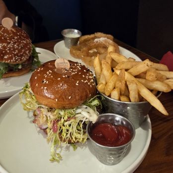 Gordon Ramsay Burger Las Vegas - Burgers Near Me - Las Vegas, Nevada