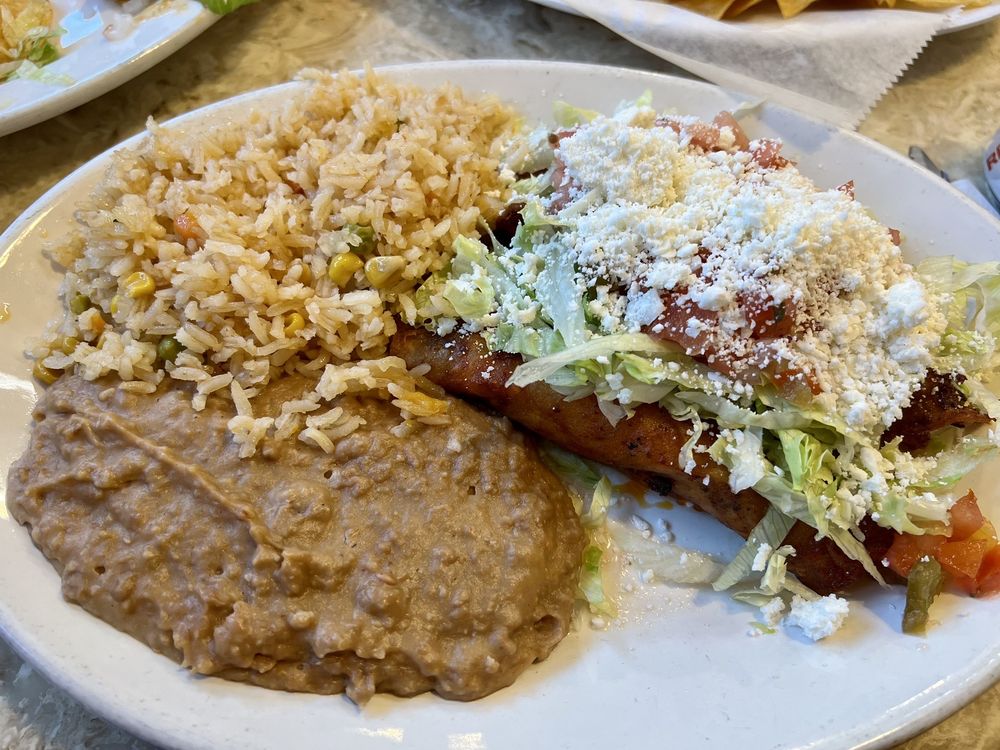 Food from Restaurant Tecalitlan