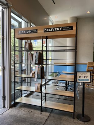 Mendocino Farms by null