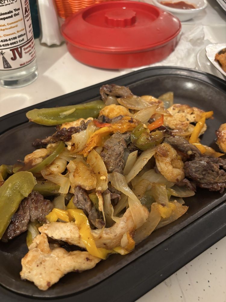 Social spots from Varga's Bar and Grill