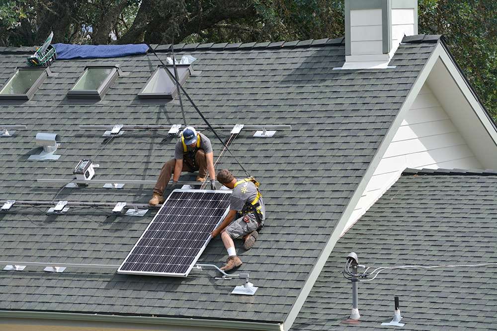 Slide of AM Sun Solar & Roofing