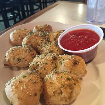 Pizza Hut - Cheesy garlic knots - Pizza Near Me - Lander, Wyoming Pizza Hut - Cheesy garlic knots - Pizza Near Me - Lander, Wyoming
