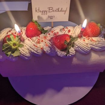 Suzu’s Bakery - Entire roll cake - Bakeries Near Me - Champaign, Illinois Suzu’s Bakery - Entire roll cake - Bakeries Near Me - Champaign, Illinois