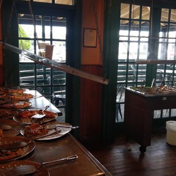 Star Pizza - The buffet room up front - Pizza Near Me - Houston, Texas