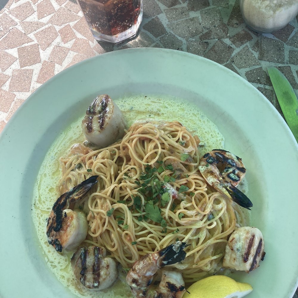 Vallemar Station - Scallops and shrimp pasta with garlic sauce - Steakhouses Near Me - Pacifica, California Vallemar Station - Scallops and shrimp pasta with garlic sauce - Steakhouses Near Me - Pacifica, California