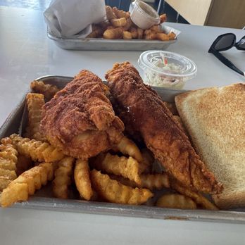 Twist Hot Chicken - Chicken, tender combo and a chicken Twist O'riginal (Sandwich Only) - Chicken Shop Near Me - Peoria, Arizona Twist Hot Chicken - Chicken, tender combo and a chicken Twist O'riginal (Sandwich Only) - Chicken Shop Near Me - Peoria, Arizona