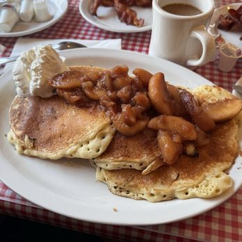The American Pie Company - Oatmeal Pancakes - Breakfast & Brunch Near Me - Sherman, Connecticut The American Pie Company - Oatmeal Pancakes - Breakfast & Brunch Near Me - Sherman, Connecticut