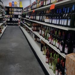 Good Time Liquor - Inside