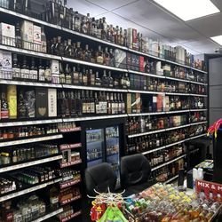 Renee’s Liquor and Market