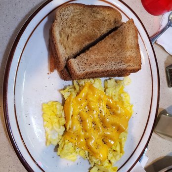 Leo's Coney Island - Eggs and toast - American Near Me - Woodhaven, Michigan