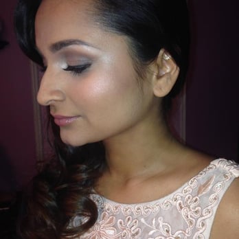 Lisa Pizzello - Chicago Makeup Artist - Beautiful lashes and contouring! - Makeup Artists Near Me Lisa Pizzello - Chicago Makeup Artist - Beautiful lashes and contouring! - Makeup Artists Near Me