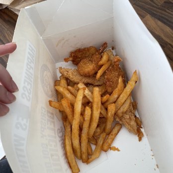 Golden Chick - Tiny amount of Surf & Turf Combo - Fast Food Near Me - Harker Heights, Texas