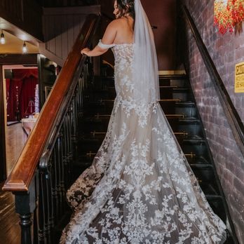 Aracely’s Tailoring and Alterations - Sewing & Alterations Near Me - Fair Oaks, California