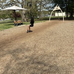 Kidsburg - Zip line