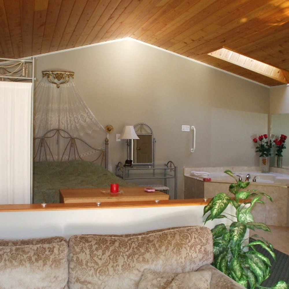 Princeton Castle Resort - inside a cabin - Vacation Rentals Near Me - Princeton, British Columbia Princeton Castle Resort - inside a cabin - Vacation Rentals Near Me - Princeton, British Columbia
