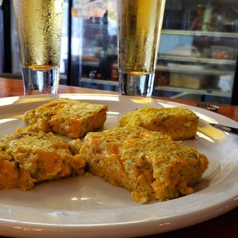 Mo's Restaurant - The big cheddar - Haitian Near Me - Key West, Florida Mo's Restaurant - The big cheddar - Haitian Near Me - Key West, Florida