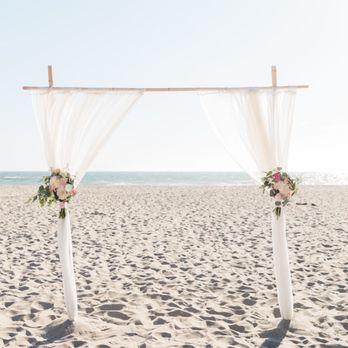 Beachside Memories - Alter - Wedding Planning Near Me