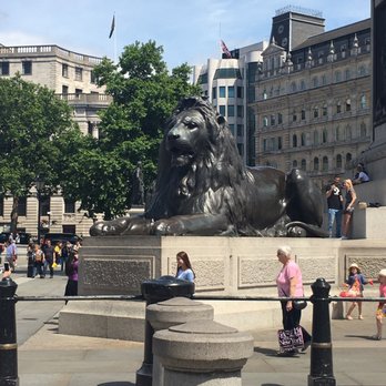 Trafalgar Square - Landmarks & Historical Buildings Near Me - London, XGL