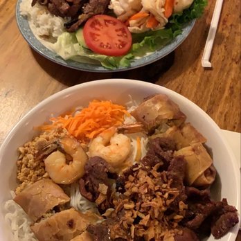 Hu Dat Noodle House - Combo vermicelli and chargrilled beef - Vietnamese Near Me - Corpus Christi, Texas