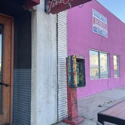 Adams Wine Shop & Wine Bar