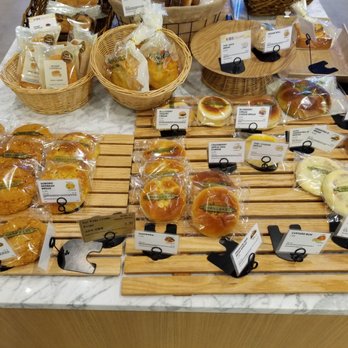 Tous Les Jours - Bakeries Near Me - Vernon Hills, Illinois