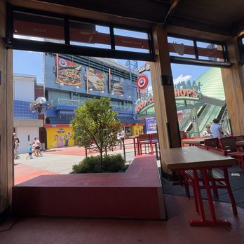 Red Oven Pizza Bakery - Pizza Near Me - Orlando, Florida