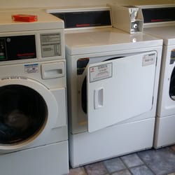 Motel 6 of Roanoke Rapids - Washers & dryers