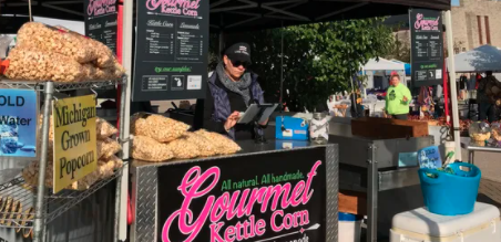 Gourmet Kettle Corn & Lemonade Logo