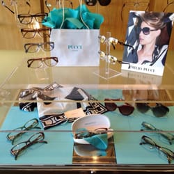 Eye 5 Optical - Emilio Pucci display
