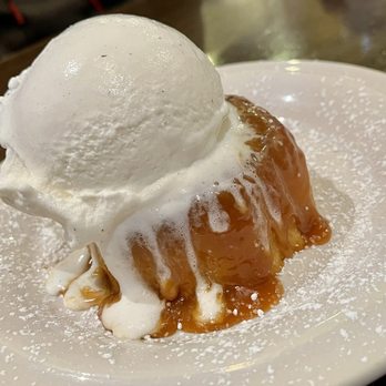 American Grub - Caramel toffee cake with ice cream - Burgers Near Me - Tustin, California