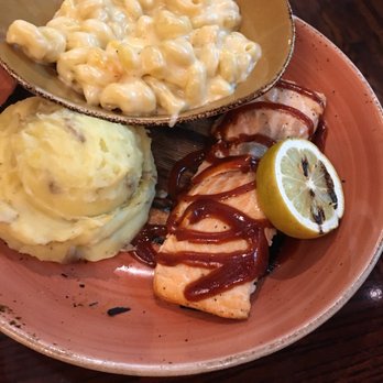 Hard Rock Cafe - Grilled Wild Alaskan Sockeye Salmon with Mashed Potates and Twisted Mac And Cheese - American Near Me - Ledyard, Connecticut Hard Rock Cafe - Grilled Wild Alaskan Sockeye Salmon with Mashed Potates and Twisted Mac And Cheese - American Near Me - Ledyard, Connecticut