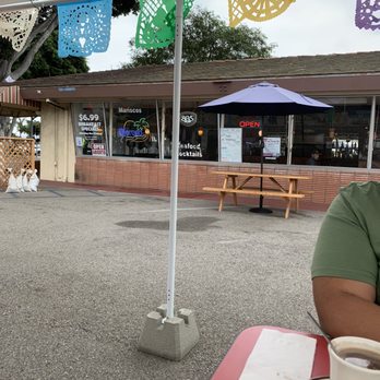 Bahia Del Mar Resturant - Outside dining area - Mexican Near Me - Oxnard, California