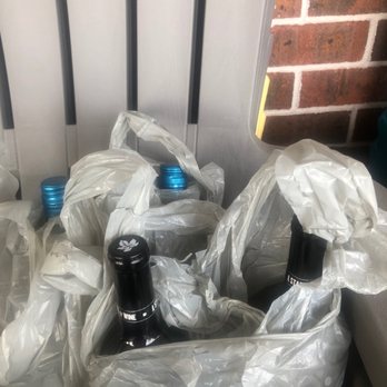 Winn-Dixie - No More wine bags at Winn-Dixie - Drugstores Near Me - Fort Walton Beach, Florida Winn-Dixie - No More wine bags at Winn-Dixie - Drugstores Near Me - Fort Walton Beach, Florida