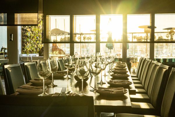 Sea Level Restaurant and Lounge by null