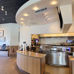 Habit Burger & Grill - Clean!