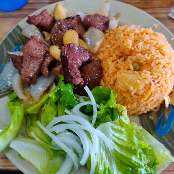 Tau Bay - Com-bo-luc-lac (shaking beef with red rice and vegetables) - Vietnamese Near Me - Houston, Texas Tau Bay - Com-bo-luc-lac (shaking beef with red rice and vegetables) - Vietnamese Near Me - Houston, Texas