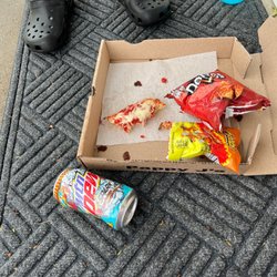 Pappy J's - Pizza mtn dew and chips