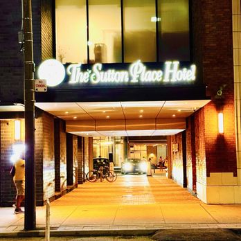Sutton Place Hotel Toronto - Hotels Near Me - Toronto, Ontario Sutton Place Hotel Toronto - Hotels Near Me - Toronto, Ontario