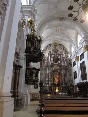 Alter Dom - Ignatiuskirche by null