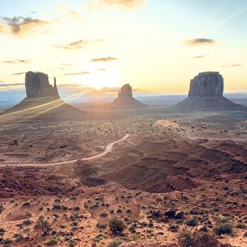 Monument Valley Tribal Tours - Sunrise from the View Hotel at Monument Valley. - Tours Near Me Monument Valley Tribal Tours - Sunrise from the View Hotel at Monument Valley. - Tours Near Me