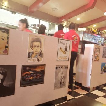 Busy Bee Cafe - Decor - Diners Near Me - Ventura, California Busy Bee Cafe - Decor - Diners Near Me - Ventura, California