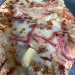 Joe and Mimi's Pizzeria - Hawaiian