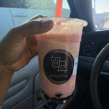Boba Flip - Strawberry Banana Swirl Smoothie - Bubble Tea Near Me - Brea, California Boba Flip - Strawberry Banana Swirl Smoothie - Bubble Tea Near Me - Brea, California