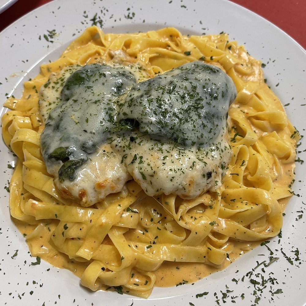 Napoli é - Pollo Florentine - Italian Near Me - Carrollton, Virginia Napoli é - Pollo Florentine - Italian Near Me - Carrollton, Virginia