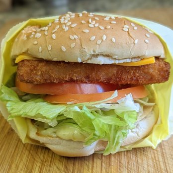 Angelo's Hamburgers - Fried fish sandwich, excellent with lettuce and tomatoes - Burgers Near Me - Anaheim, California Angelo's Hamburgers - Fried fish sandwich, excellent with lettuce and tomatoes - Burgers Near Me - Anaheim, California