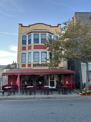 Jon & Patty's Coffee Bar & Bistro by null