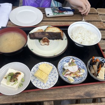Azay - Japanese Dinner Set - Japanese Near Me - Los Angeles, California